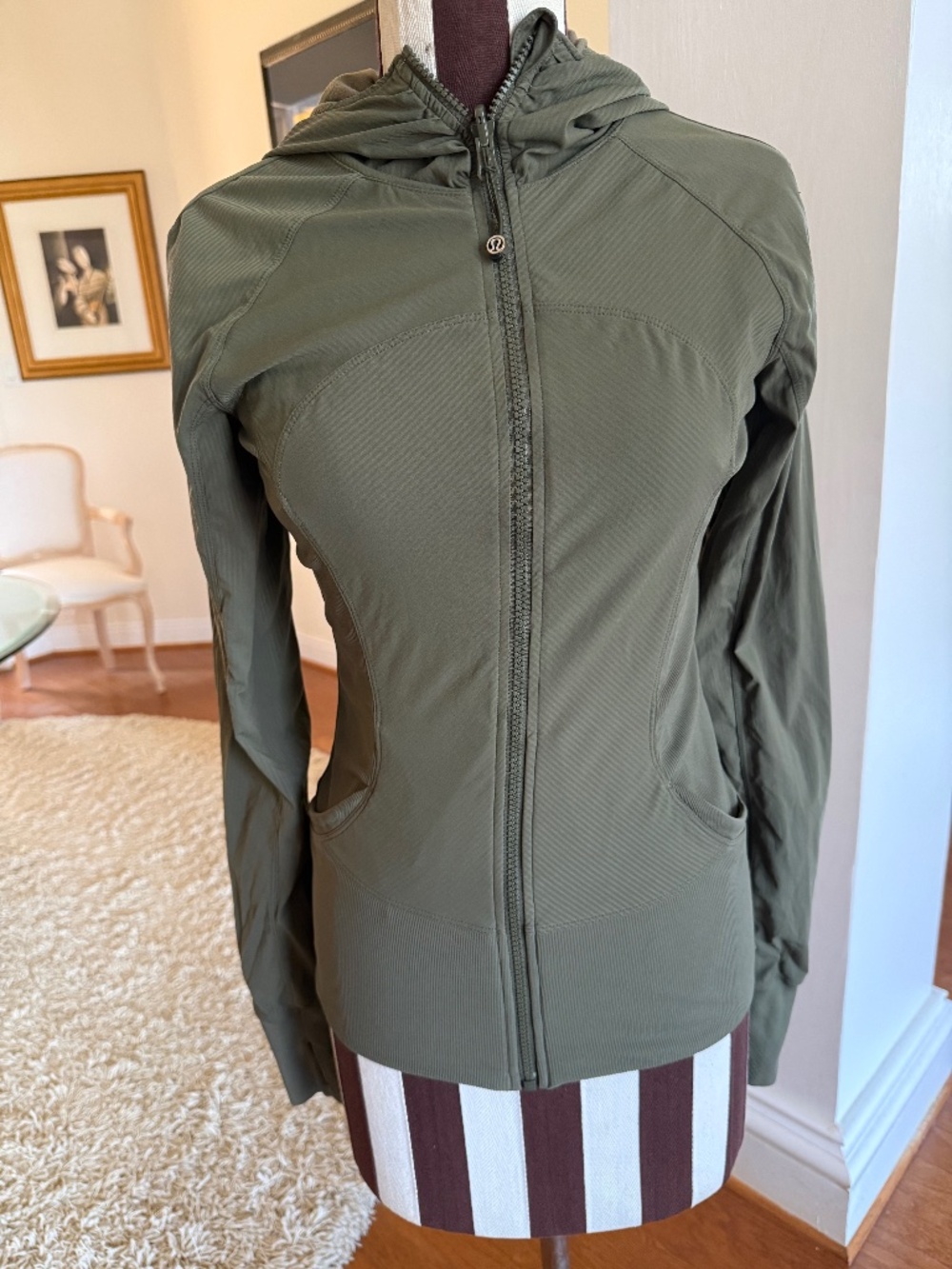 lululemon In Flux Jacket Fatigue Green Reversible Hooded Size 6 W4I09S